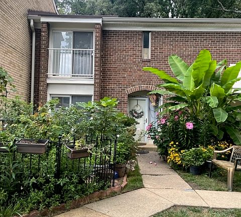 2nd image of 3850 Persimmon Cir