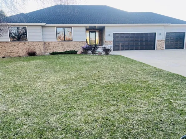 1406 26th St SW, Austin, MN 55912