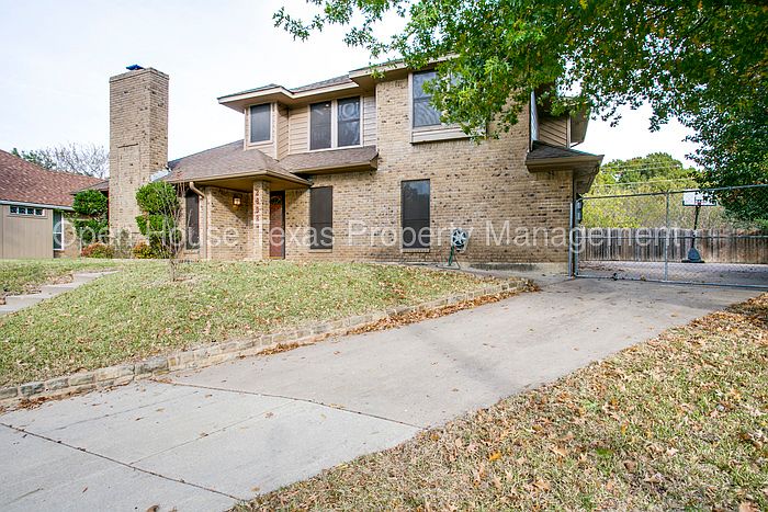 1st image of 2802 Creekwood Dr N