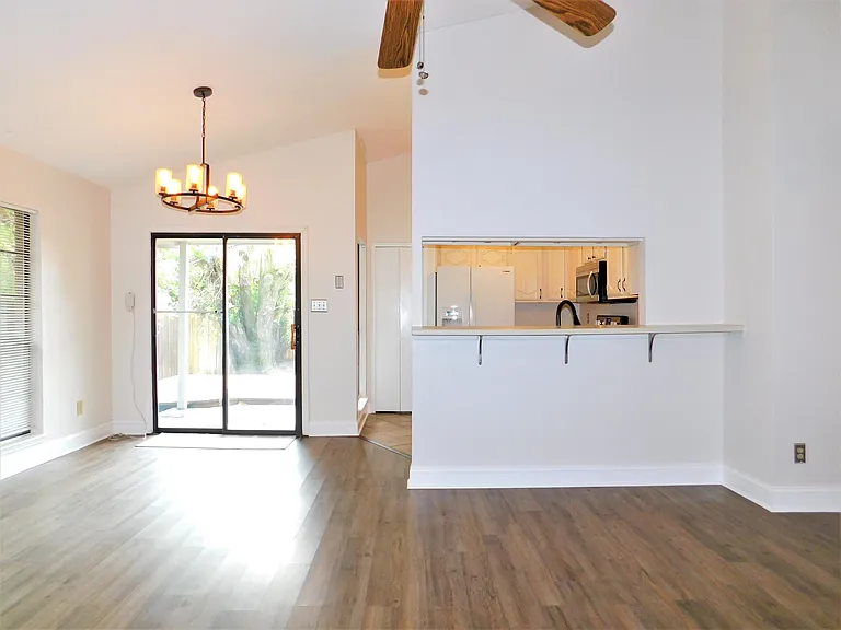 2716 Mistywood Ln — Photo 13