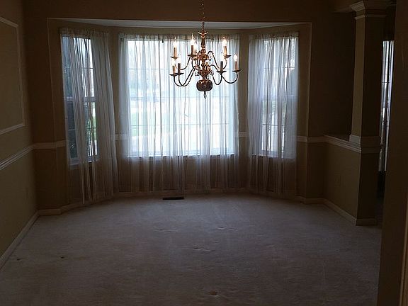 Dinning Room with Bump out