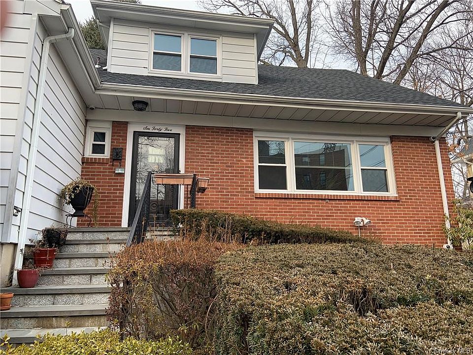 1st image of 645 E Lincoln Ave