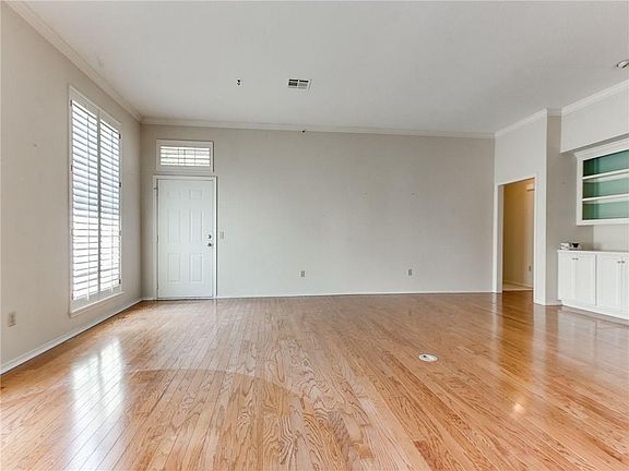 3rd image of 6426 Masons Dr
