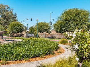 818 Vineyard Creek Dr APT 352, Santa Rosa, CA 95403