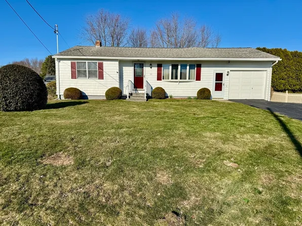 33 Whalon Ave, Swansea, MA 02777