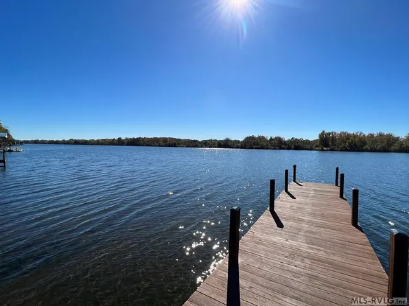 42 Waynes Ct, Bracey, VA 23919