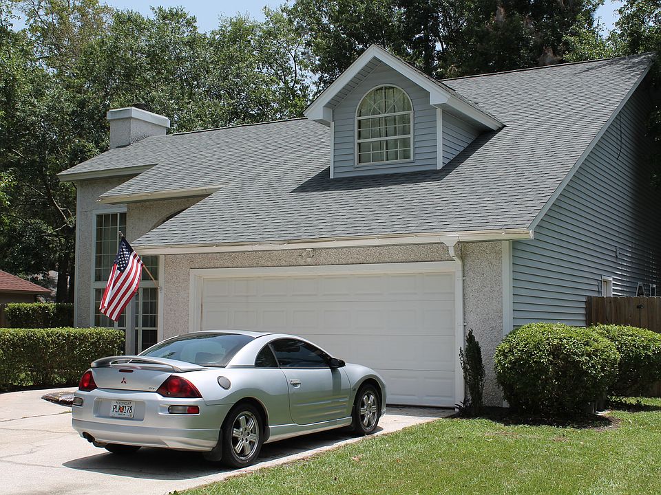 2nd image of 105 Dunbar Dr