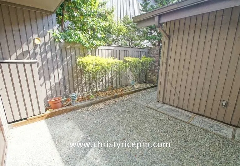 137 143rd Pl NE #30 — Photo 25