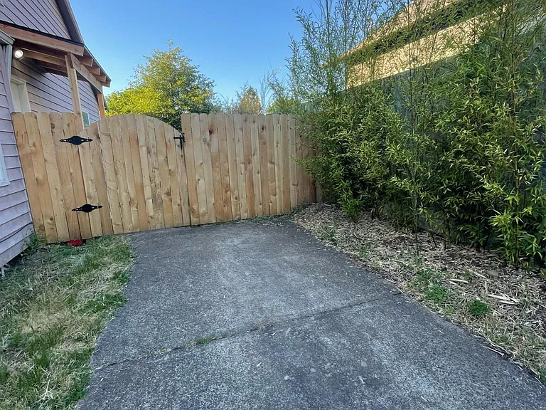 519 NE Webster St — Photo 20