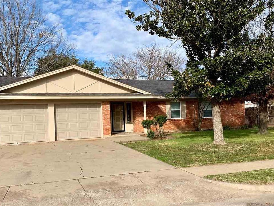 1st image of 4202 Prince Edward Dr