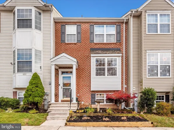 235 Lodestone Ct, Westminster, MD 21158