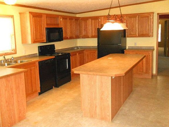 2nd image of 1426 Redbud Ln