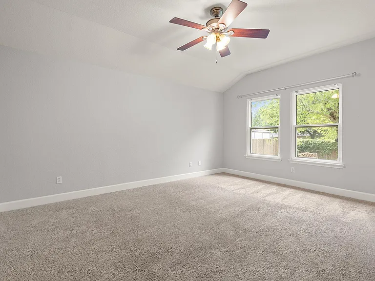 1907 Coachlamp Dr — Photo 13