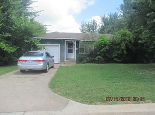 1113 S Locust Dr, Midwest City, OK 73110