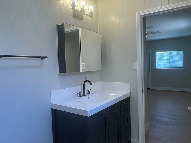 2762 & 2764 Lanning Ave — Photo 13
