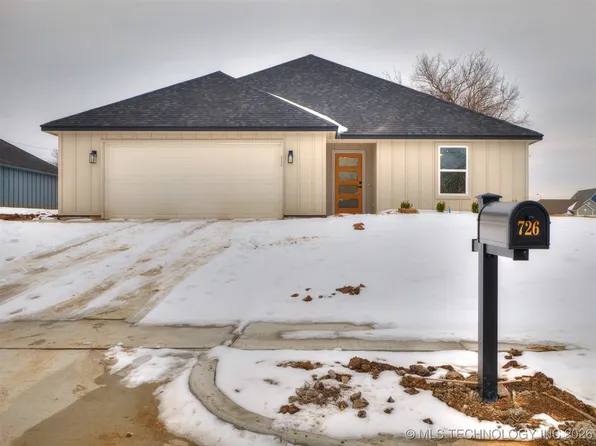 726 E 38th St N, Tulsa, OK 74106