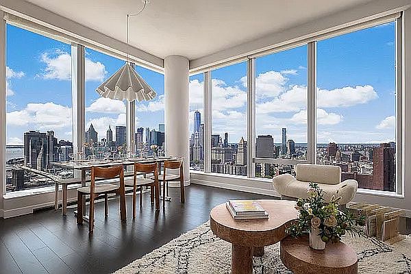1st image of 1 Manhattan Sq #67F