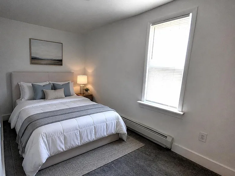 718 Spruce St — Photo 16