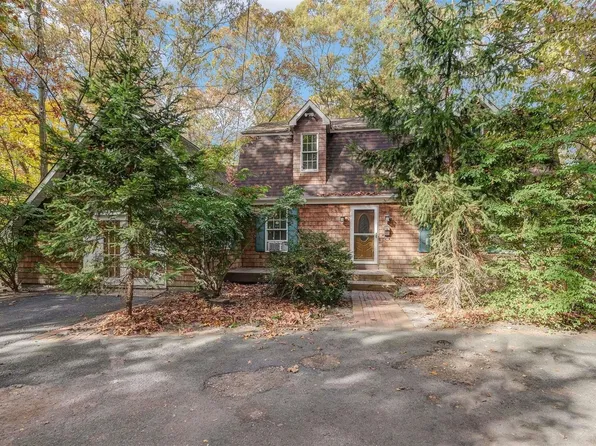 112 Mount Sinai Coram Road, Coram, NY 11727