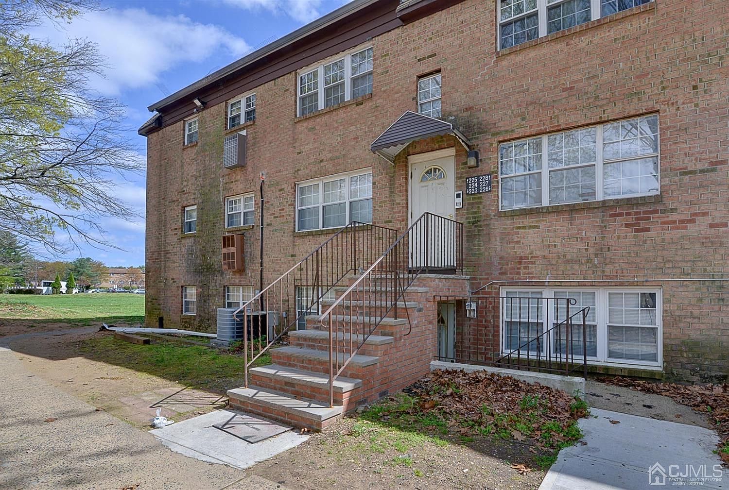 228 College Dr, Edison, NJ 08817 Zillow