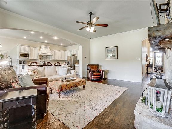 2nd image of 329 River Meadows Ln