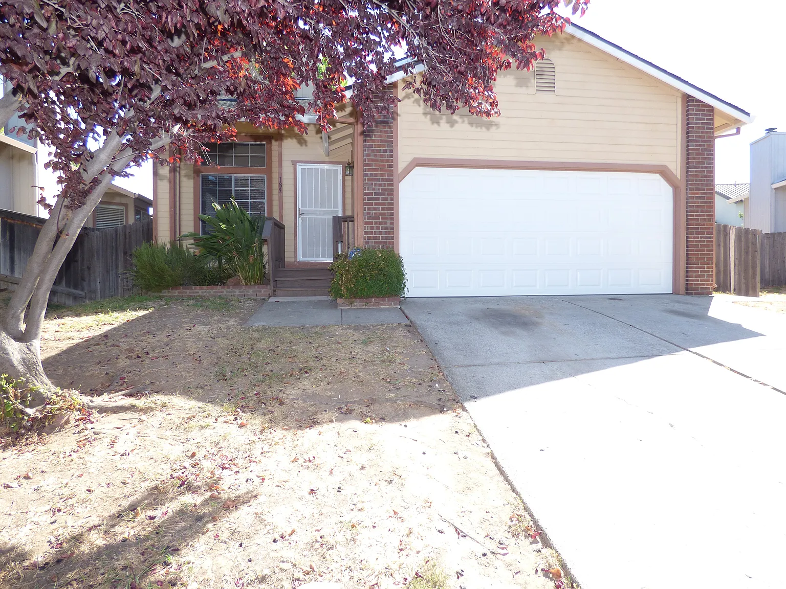 189 Creekside Cir photo 1
