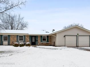 605 N Rohlwing Rd, Palatine, IL 60074