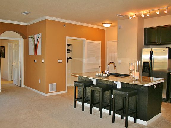 3rd image of 8539 W Gate Pkwy #9402