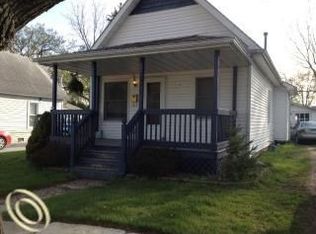 69045 Stone St, Richmond, MI 48062