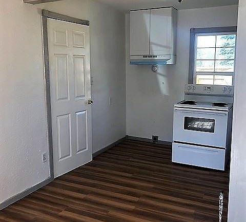 3rd image of 1017 Chicago St SE #6269683