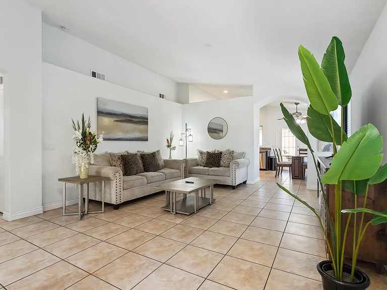 8054 W Palo Verde Dr — Photo 10