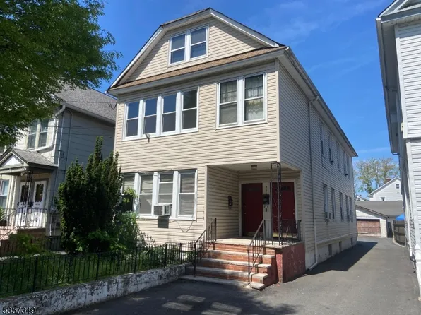 944 Madison Ave, Elizabeth City, NJ 07201