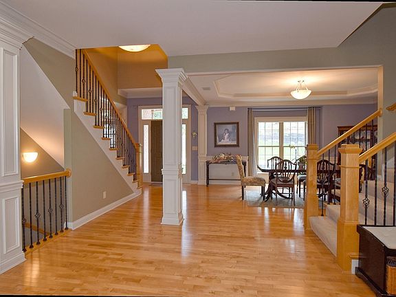 2nd image of 6117 Pembrooke Dr