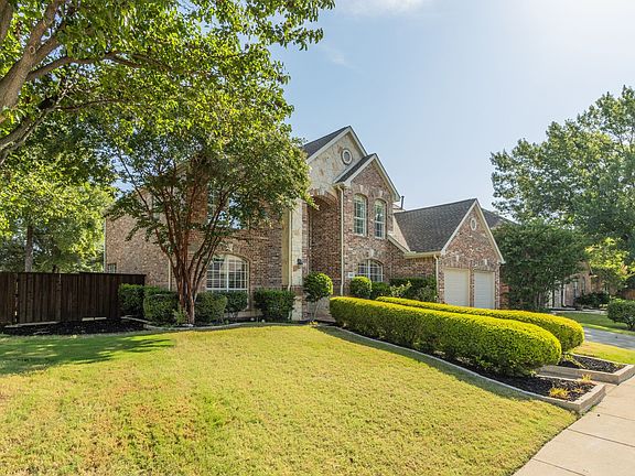 3rd image of 601 Coralberry Dr