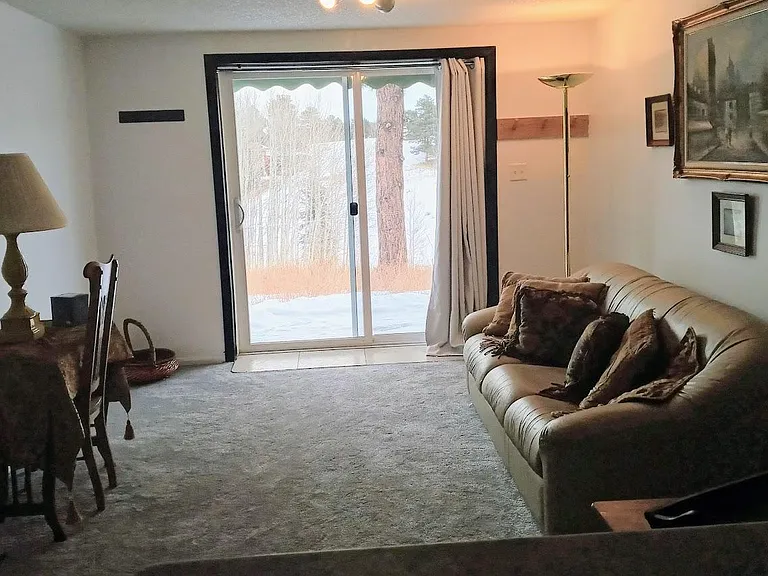 39 Dartmouth Pl — Photo 9