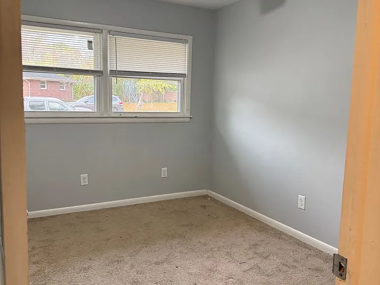 48 Edgemoor Dr — Photo 10