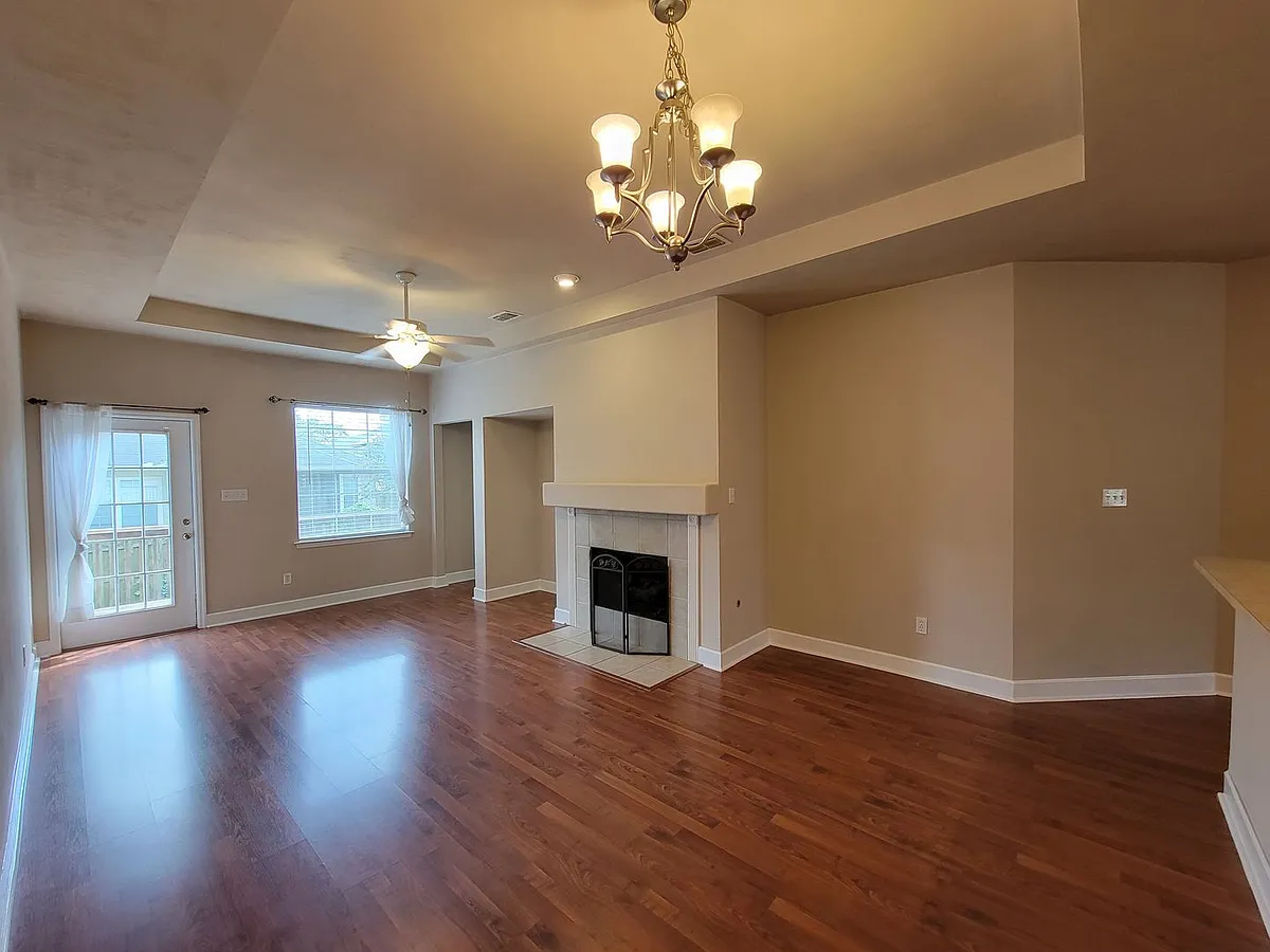 Building Photo - 5521 Hampton Woods Way