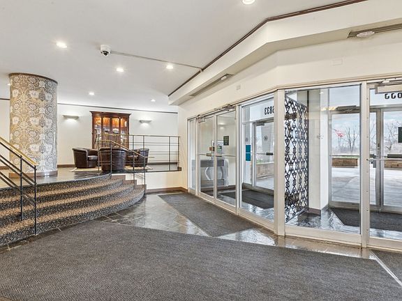 5th image of 6833 N Kedzie Ave APT 306