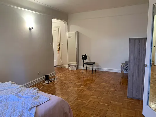 Rented by Voro, LLC | media 18