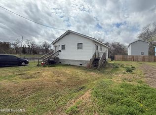 907 S Martin Luther King Junior Drive, Elizabeth City, NC 27909