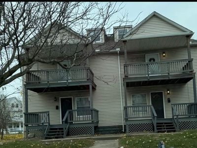 666 Parkwood Dr, Cleveland, OH, 44108