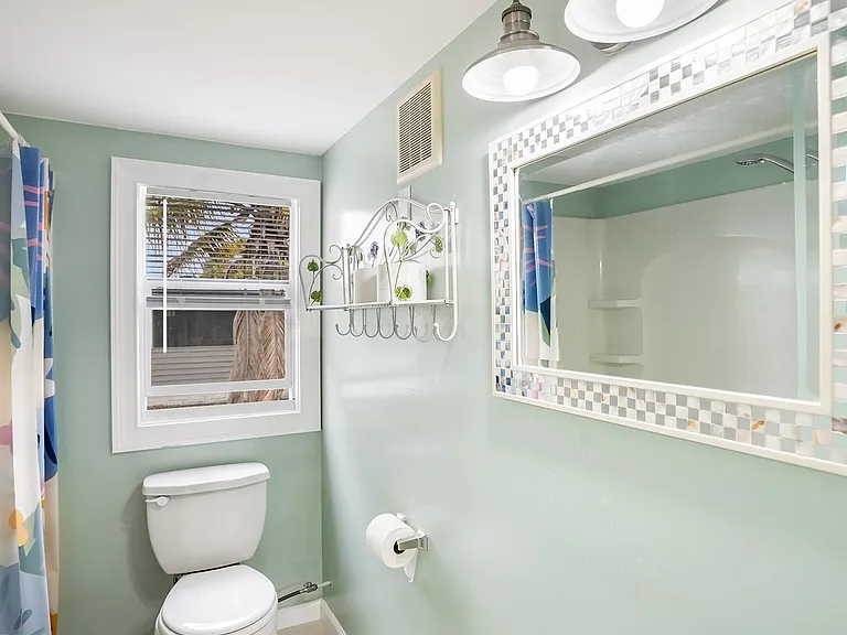 1680 SW 84th Ave — Photo 8