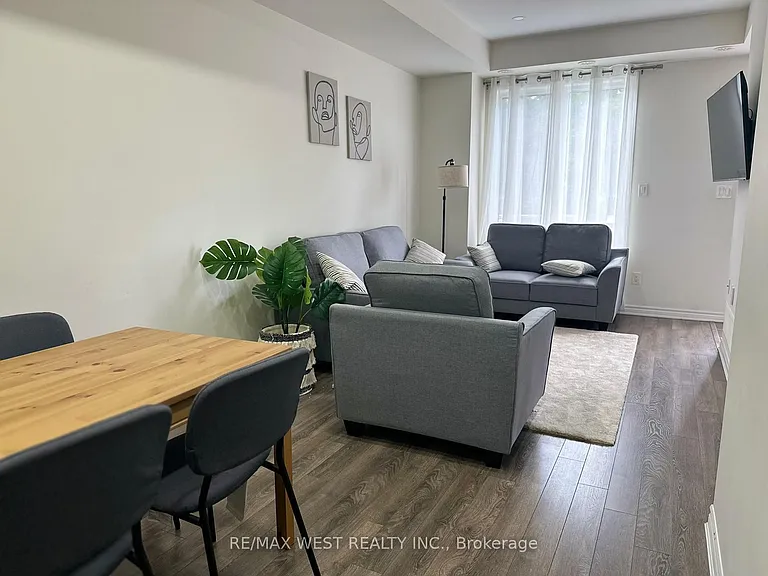 25 Heron Park Pl #3 — Photo 2