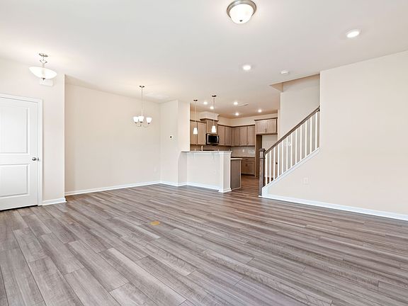 4th image of 204 Parker Station Ave