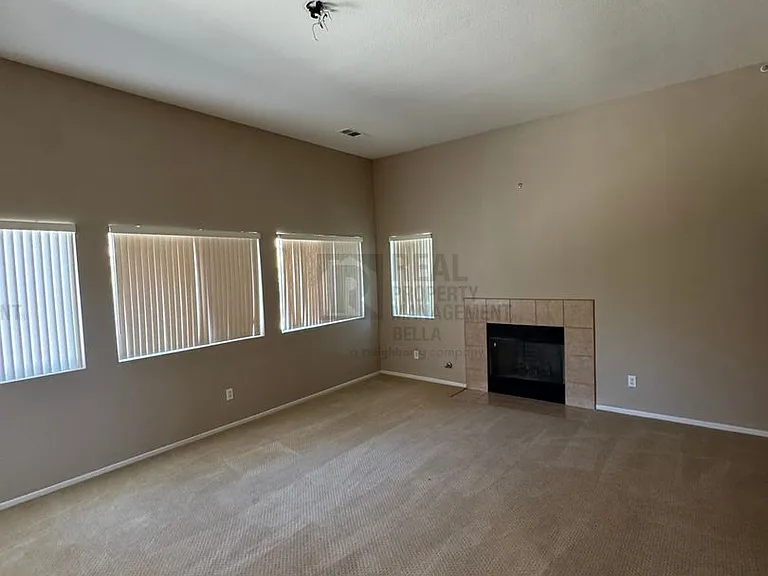 756 Conlon Dr — Photo 7
