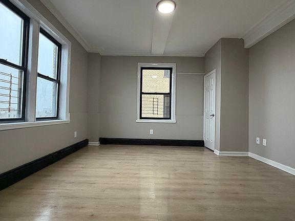 3rd image of 152 S Harrison St #4H