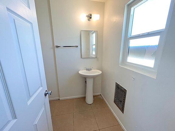 4th image of 66550 Ironwood Dr #9