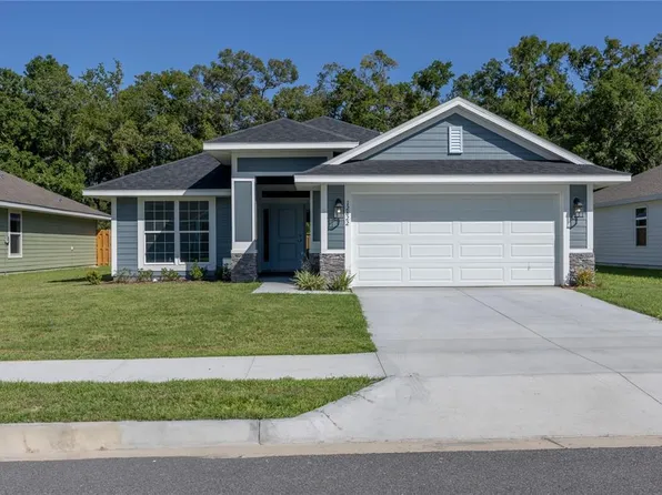 2561 SW 250th Dr, Newberry, FL 32669