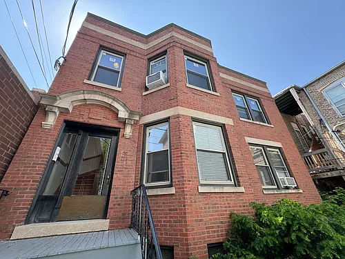 3652 N Janssen Ave #2R Photo 1