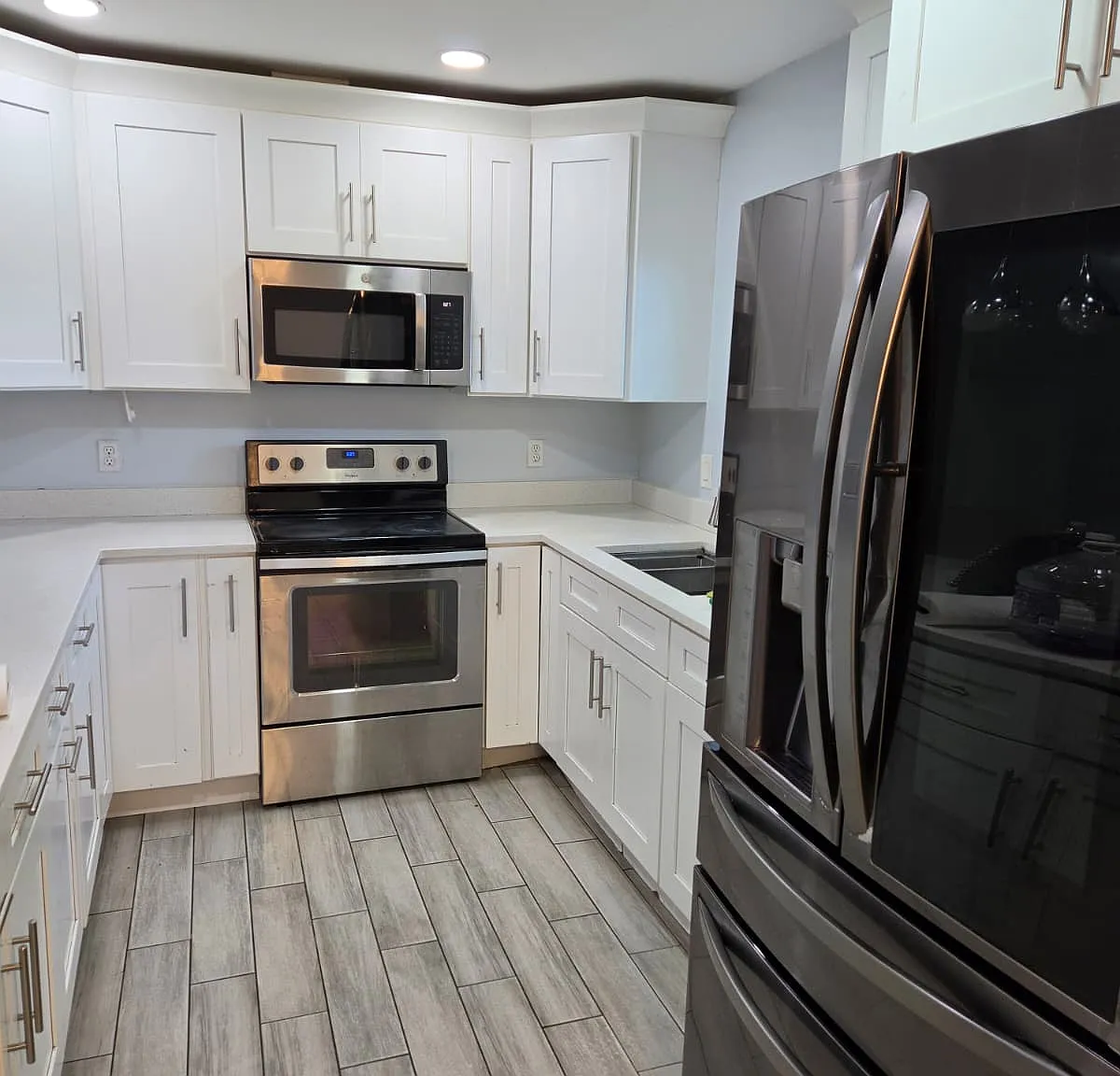 3 bed, 1198 sqft, $2,000 — Photo 2